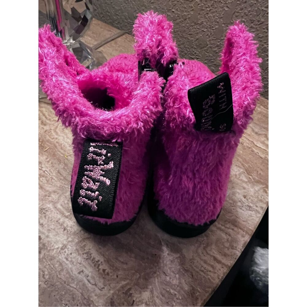 Dr. Martens 1460 Pascal Pink Fuzzy Sherpa Combat Boots Lux Borg size US 2 - Picture 5 of 7